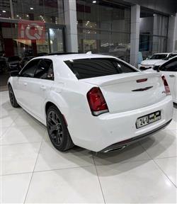 كرايسلر 300